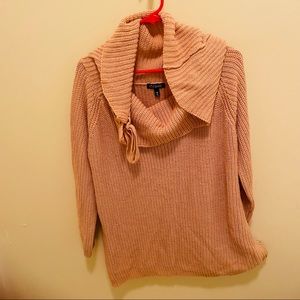 I lovely cute well and warm pink sweater